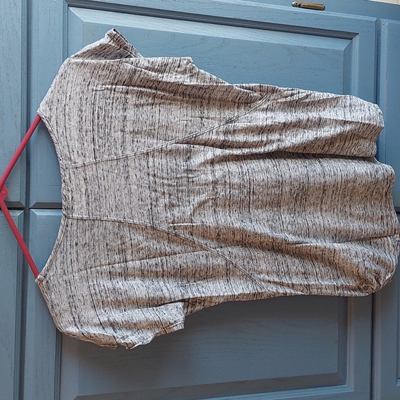 Athleta T Shirt - Picture 2 of 4